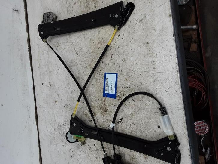 RAAMMECHANIEK RECHTS VOOR BMW 2 serie (F23), Auto-onderdelen, Ruiten en Toebehoren, BMW, Gebruikt