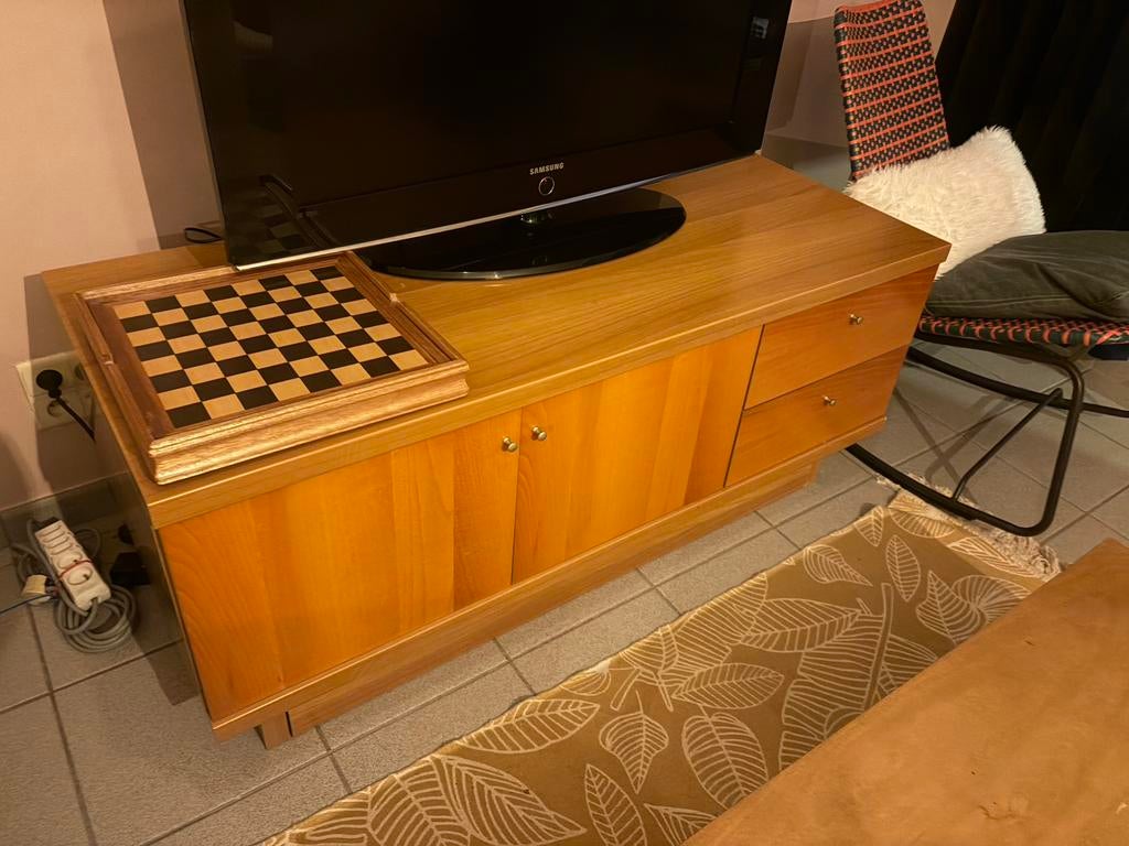 TV kast, Ophalen, Zo goed als nieuw