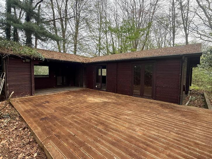 Houten chalet, Jardin & Terrasse, Abris de jardin, Utilisé, Cabane en bois, Bois, 500 cm ou plus, 400 cm ou plus, 3 fenêtres ou plus