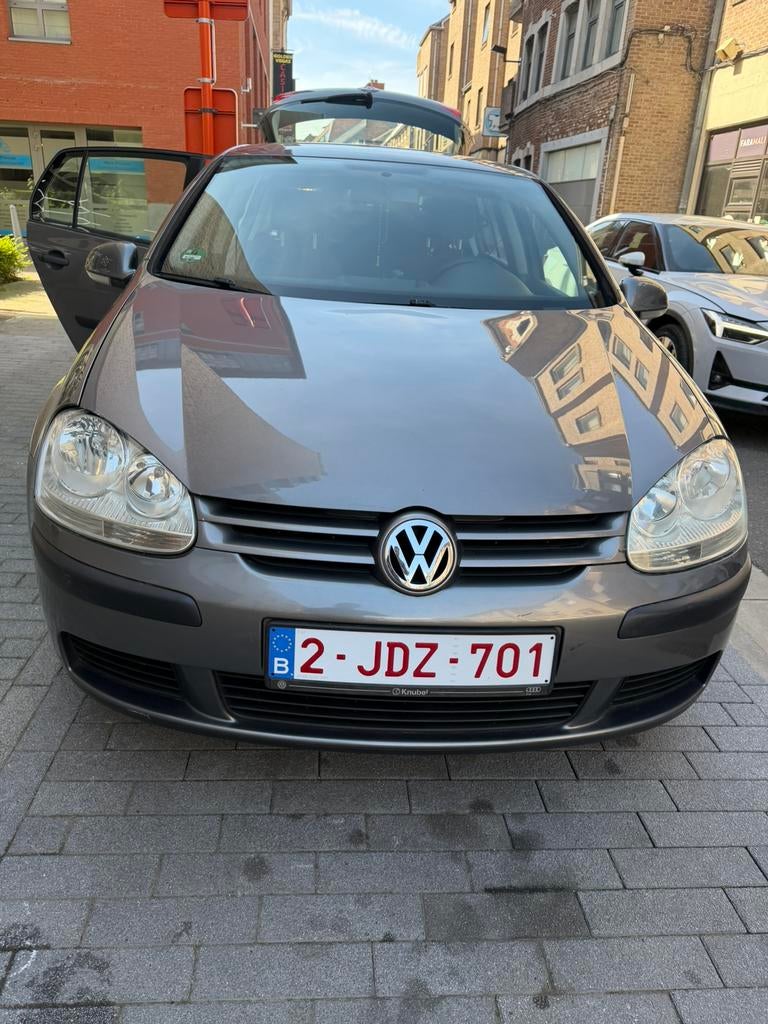 Vw golf 5, Autos, Volkswagen, Particulier, Golf, ABS, Airbags, Air conditionné, Alarme, Verrouillage central, Air conditionné automatique