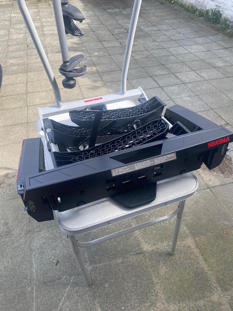 Porte vélo yakima, Enlèvement, 2 vélos, Comme neuf, Support d'attelage