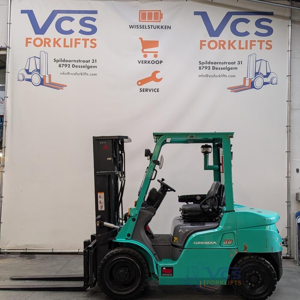 Mitsubishi FD30NT diesel heftruck 4,7 triplex 4 functies, Ophalen, Diesel, Heftruck, Mitsubishi