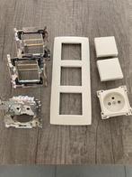 Niko afdekplaatjes cream, Ophalen, Gebruikt, Stopcontact