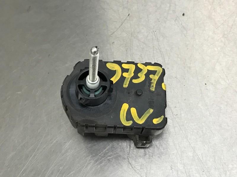 PHARE MOTEUR Toyota HiAce II (01-1989/12-2012), Utilisé, Toyota