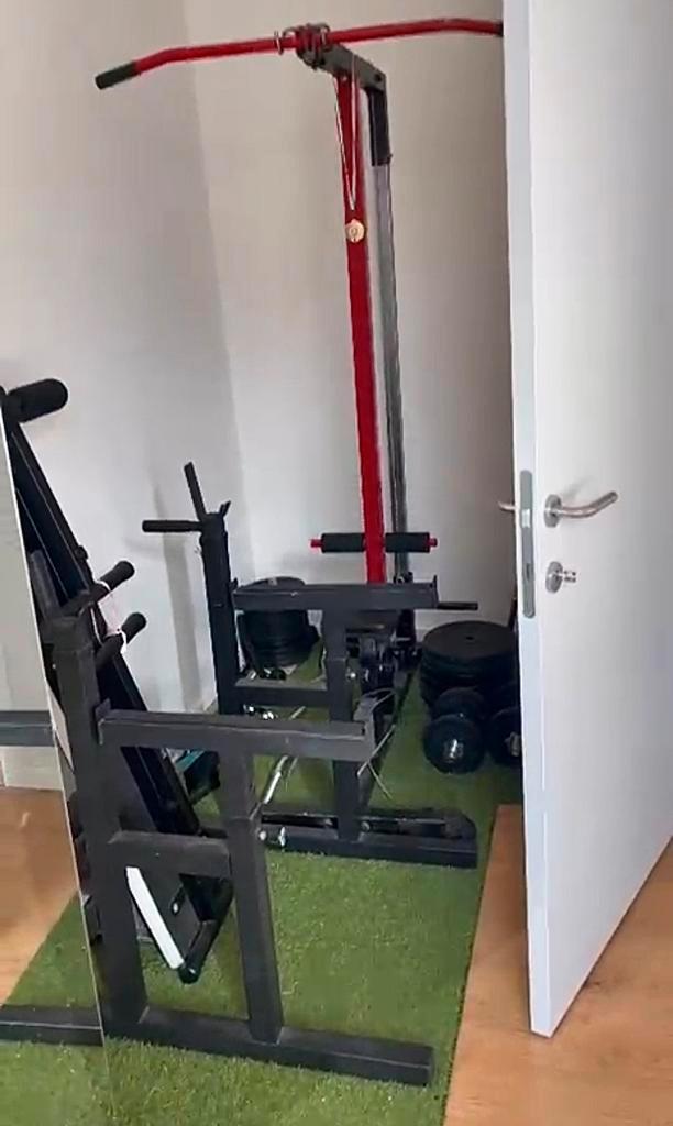 Home gym complète 130kg disques, banc plat, rack,barre ecc, Sports & Fitness, Appareils de fitness, Comme neuf, Enlèvement