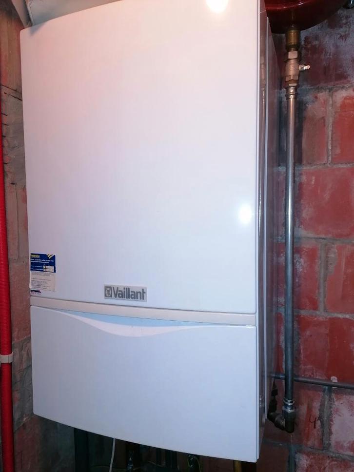 chaudière gaz naturel condensation Vaillant 13-63 KW, Bricolage & Construction, Chauffage & Radiateurs, Comme neuf, Chaudière CC ou Chaudière combinée