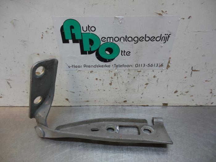 Motorkap Scharnier van een Ford Fiesta (Fiesta 02-), Auto-onderdelen, Overige Auto-onderdelen, Ford, Gebruikt, 3 maanden garantie