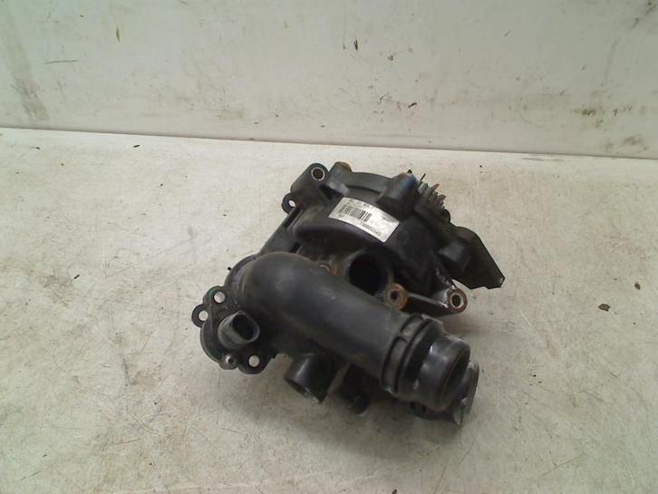 WATERPOMP MET THERMOSTAATHUIS Audi A3 Cabriolet (8P7), Auto-onderdelen, Airco en Verwarming, Audi, Gebruikt