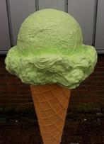 Polyester ijsje XL 160 cm hoog - ijsje met 1 bol schepijs, Nieuw, Ophalen of Verzenden