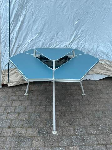 Decathlon Quechua Tepee 6-persoons kampeertafel beschikbaar voor biedingen