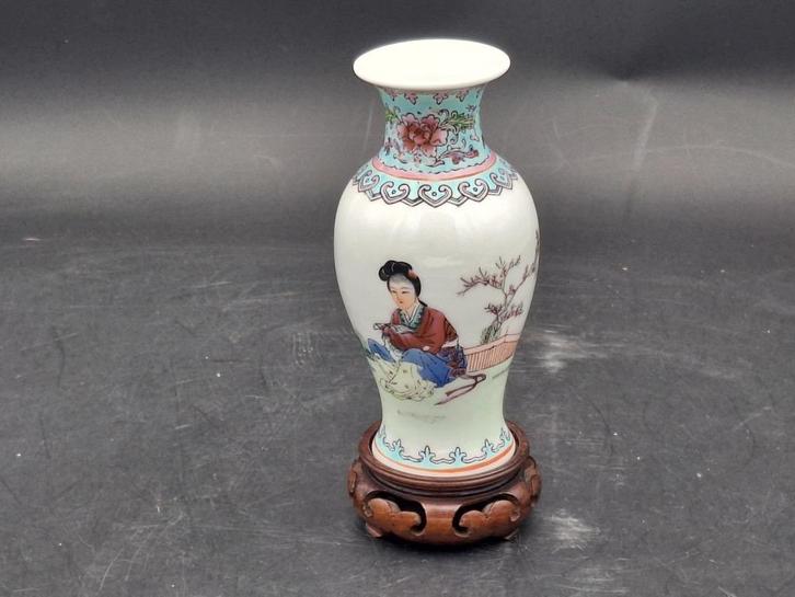 oud porseleinen Aziatisch vaasje, jaren 60, Antiek en Kunst, Curiosa en Brocante, Ophalen of Verzenden