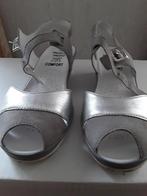 Grijze lederen dames sandalen, Ophalen, Zo goed als nieuw