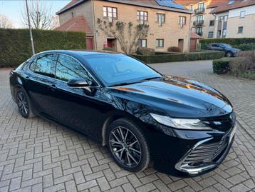 TOYOTA CAMRY HYBRID 2022 58000km FULL OPTIES beschikbaar voor biedingen