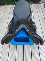 Bates veelzijdigheids zadel 17,5 inch, Dieren en Toebehoren, Ophalen, Gebruikt