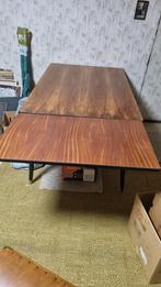 Vintage tafel uit de jaren 60 met 2 verlengstukken + 6 stoel, Ophalen