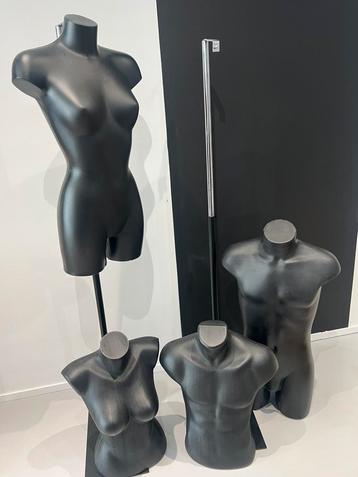 Mannequin beschikbaar voor biedingen