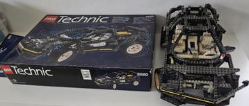 Lego Technic 8880 met doos en boekje beschikbaar voor biedingen