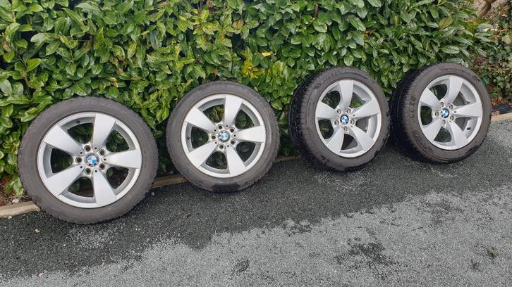 BMW Velgen Styling 138 Ster met winterbanden Dunlop SPORT, Auto-onderdelen, Banden en Velgen, Velg(en), Winterbanden, 17 inch