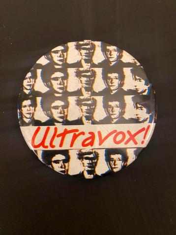 Vintage 80er jaren button van ultravox ( izgs ). Diam. 6 cm. beschikbaar voor biedingen