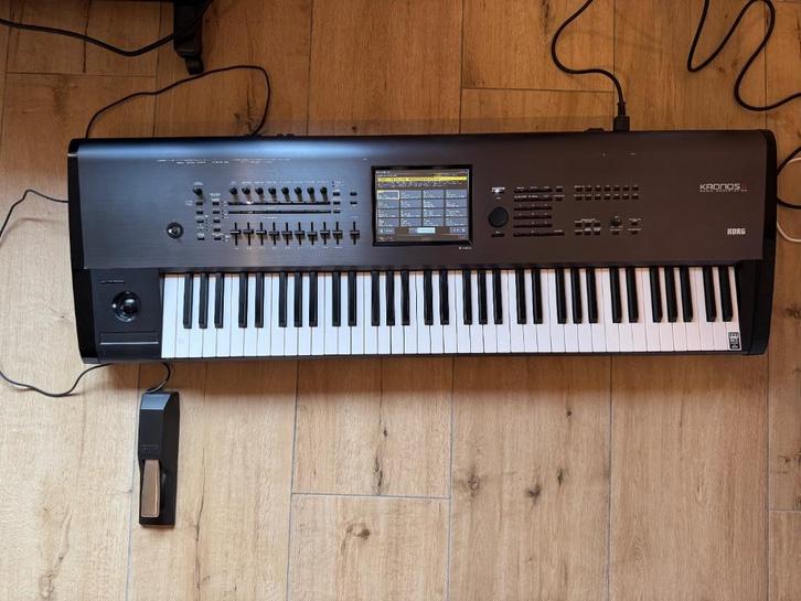 Korg Kronos X 73, Musique & Instruments, Synthétiseurs, Comme neuf, Autres nombres, Korg, Avec connexion MIDI, Enlèvement