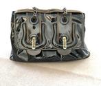 Prachtige Fendi black patent leather large B bag, Handtassen en Accessoires, Tassen | Damestassen, Handtas, Zo goed als nieuw