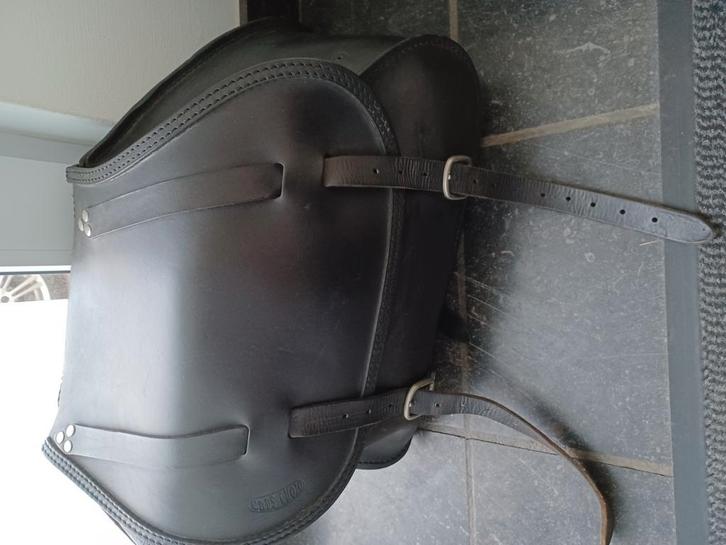 Prachtige vintage ogende leren tas van Ends Cuoio, Motoren, Accessoires | Koffers en Tassen, Ophalen