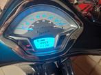 Vespa gts 250ie, Ophalen, Zo goed als nieuw