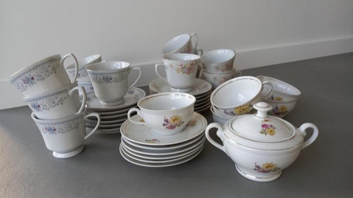 lot vintage kopjes en schoteltjes, Antiek en Kunst, Antiek | Servies los, Ophalen of Verzenden