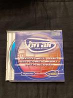 CD On Air party airlines (CD doosje is stuk), CD & DVD, CD | Dance & House, Comme neuf, Dance populaire, Enlèvement ou Envoi