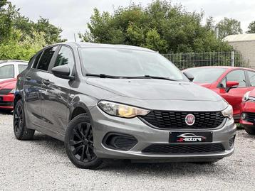 Fiat Tipo 1.4i • GPS • CLIM • REG DE VIT • BLUETOOTH beschikbaar voor biedingen