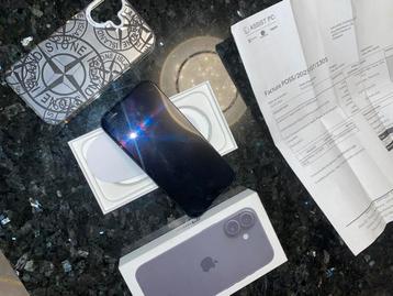 Iphone 16 zwarte kleur beschikbaar voor biedingen