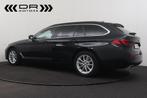 BMW 518 dA TOURING - FACELIFT - ADAPTIVE CRUISE - TOPSTAAT, Auto's, BMW, 1995 cc, Zwart, 4 cilinders, Zwart