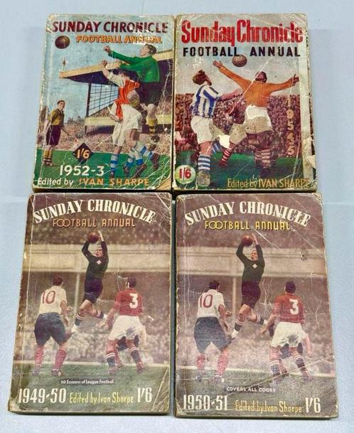 4X Antiek Voetbal boeken 1949-1955 antieke sport boek soccer, Verzamelen, Sportartikelen en Voetbal, Boek of Tijdschrift, Ophalen of Verzenden