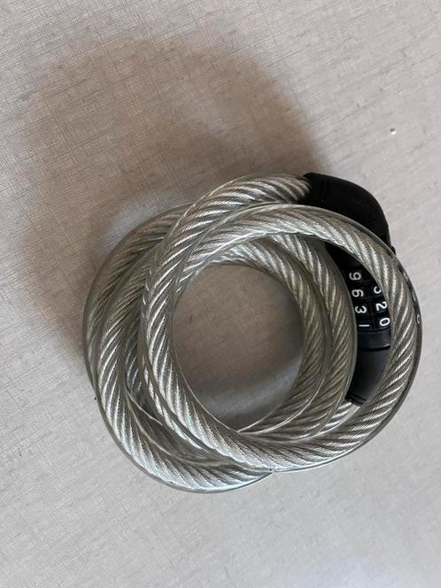 Antivol. Cable spirale protege, Fietsen en Brommers, Fietsaccessoires | Fietssloten, Zo goed als nieuw, Kabelslot, Ophalen