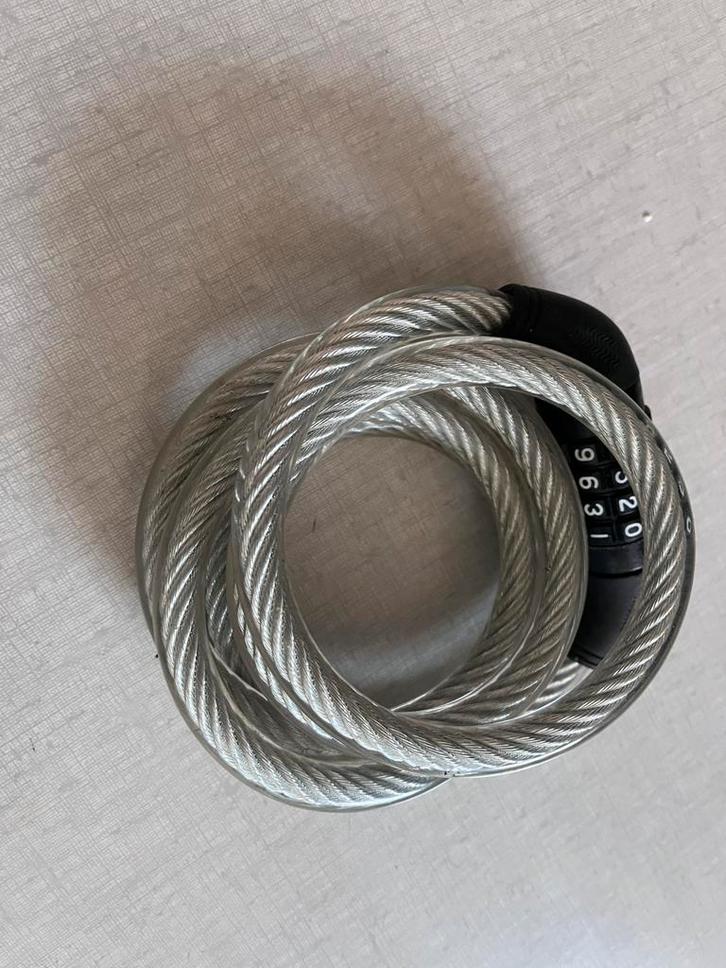 Antivol. Cable spirale protege, Fietsen en Brommers, Fietsaccessoires | Fietssloten, Zo goed als nieuw, Kabelslot, Ophalen