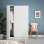 Armoire blanche 3 portes 117x176 ( IKEA ), Maison & Meubles, Armoires | Penderies & Garde-robes