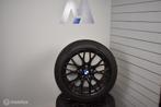 Styling 405M 18" LM-velgen Pirelli winterbanden BMW F30 F31, Auto-onderdelen, Banden en Velgen, 18 inch, Gebruikt, Banden en Velgen