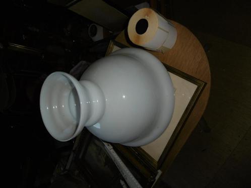 Lampekap in wit opalineglas van lampe belge, nieuwstaat, Antiek en Kunst, Antiek | Verlichting, Ophalen of Verzenden