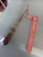 ANCIEN OBJET ETHNIQUE COUTEAU, Collections, Enlèvement ou Envoi, Autres, Couteau ou Poignard