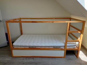 IKEA KURA Keerbaar bed + matras beschikbaar voor biedingen