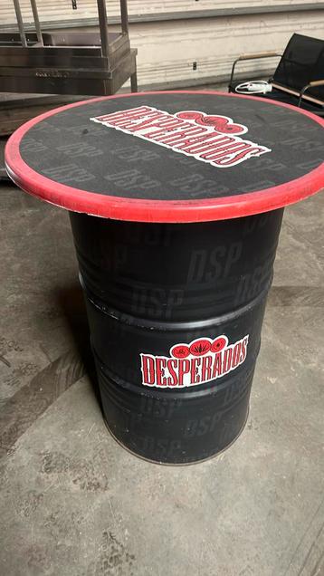 Mancave olieton tafel Desperados beschikbaar voor biedingen