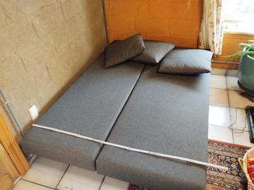 Slaapzetel beschikbaar voor biedingen