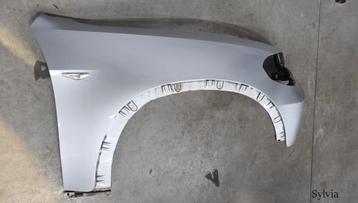 Voorscherm Spatbord rechtsvoor incl. koplampsproeier en mist beschikbaar voor biedingen