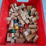doos houten blokken 8.5 kg, Kinderen en Baby's, Speelgoed | Houten speelgoed, Ophalen of Verzenden