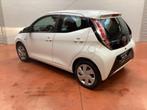 Toyota Aygo 1.0 x-play Toyota Aygo 1.0 VVT-i X-Play 51kw, Auto's, Toyota, https://public.car-pass.be/vhr/ec5e1867-a3e8-43cc-99f7-37122bb5466b