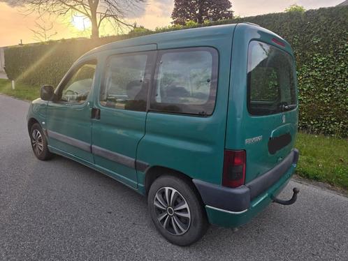 Peugeot Partner, Auto's, Peugeot, Particulier, Partner, Airbags, Trekhaak, Benzine, Euro 4, 5 deurs, Handgeschakeld, Groen, Grijs