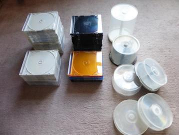 lot de boitiers CD/DVD beschikbaar voor biedingen