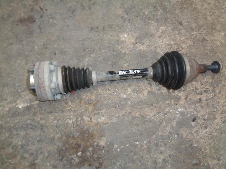 A vendre cardan 2L TDI, Auto-onderdelen, Motor en Toebehoren, Volkswagen, Gebruikt, Ophalen