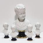 Beeldengroep in biscuit porselein., Antiek en Kunst, Ophalen of Verzenden