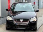 VW Polo 1.2i *SportGARANTIE 1an*Car-Play/GPS/117.000km, Zwart, 1198 cc, Zwart, Bedrijf